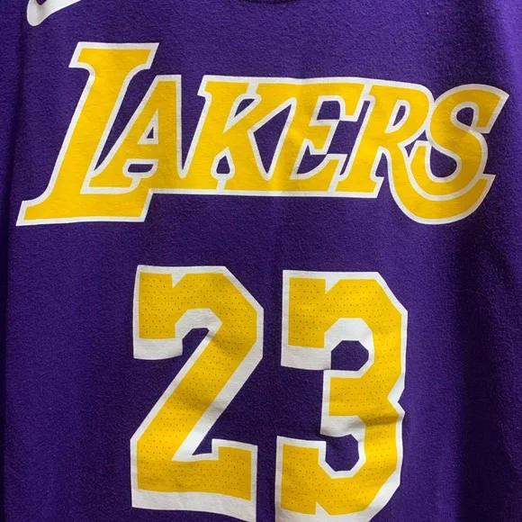 Lakers Lebron James Nike Tee #23 - Used. Good condition. Lakers shirt XL - Picture 5 of 5